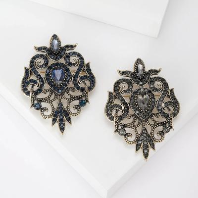 Retro Fashion Alloy Hollow Baroque Geometric Glass Rhinestone Brooch, Exquisite Temperament Jewelry Collar Pin