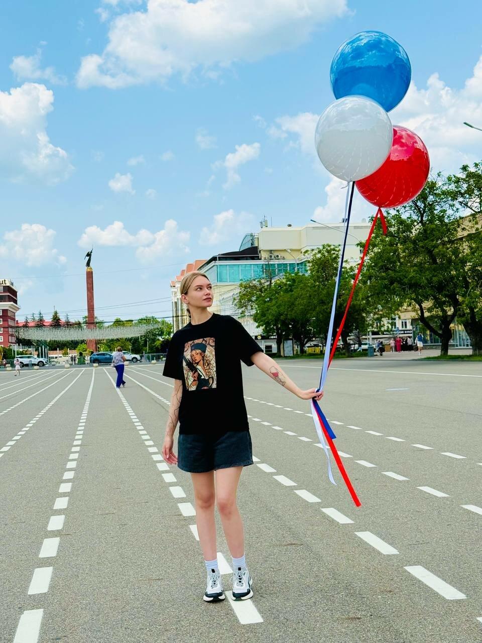 Oversized t-shirt with raven print L