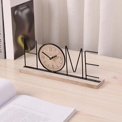 Reloj de escritorio decorativo con letras de metal y base de madera, sin tictac, silencioso, funciona con pilas, para el hogar, la oficina, la sala de estar, reloj analógico digital LOVE HOME