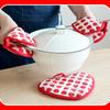 Efficient Heatproof Oven Mitts With Double Layer Protections For Safe Handling Of Hot Pan Trays And Dishes