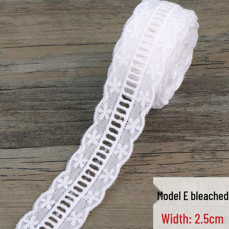 

Юбка в стиле Лолита с хлопковым воротником, кружевными манжетами, оборками, ажурными кружевными аксессуарами и отделкой летящими краями Model E - Bleached