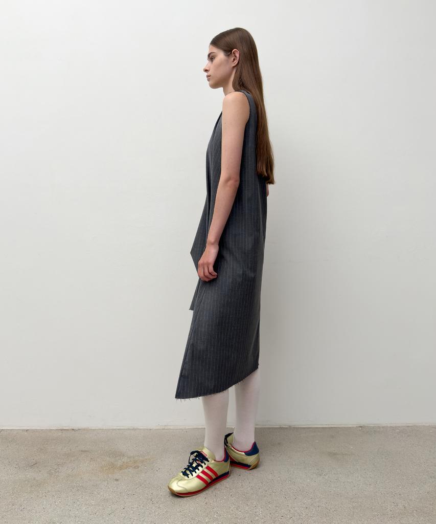 Daiaegeuneol Unbalanced Long Dress (Charcoal)