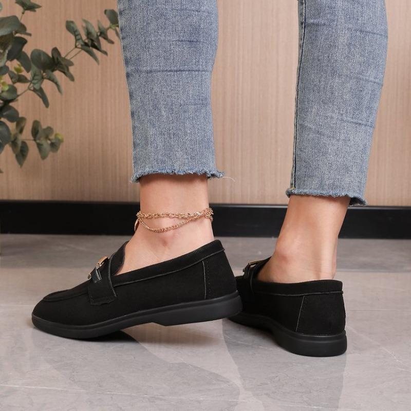 Fashion Women Flats Spring Fashion Metal Buckle Slip-on Loafers Plus Size Ladies Casual Mocassins Driving Shoes Sapato Feminino 2025