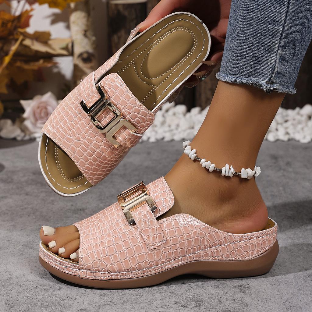 Fashion Summer Women Slippers Casual Flat Heel Shoes Women Lightweight Comfortable Sports Slippers Outdoor Slip On Sandals Slides Women