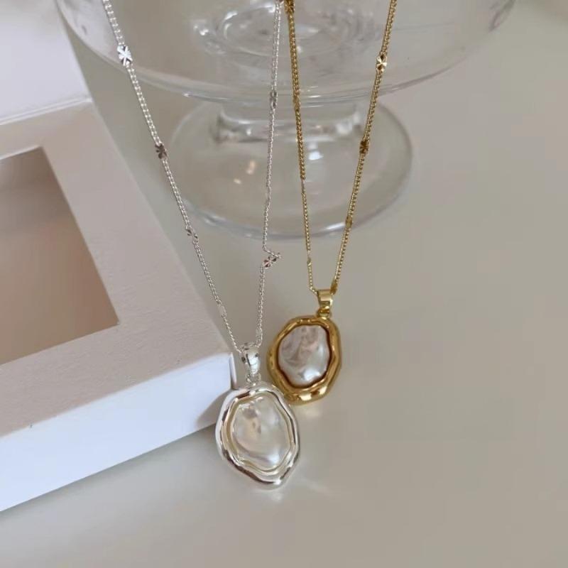 Irregular Baroque Pearl Necklace Women's Niche Design Clavicle Chain Versatile Neck Chain New