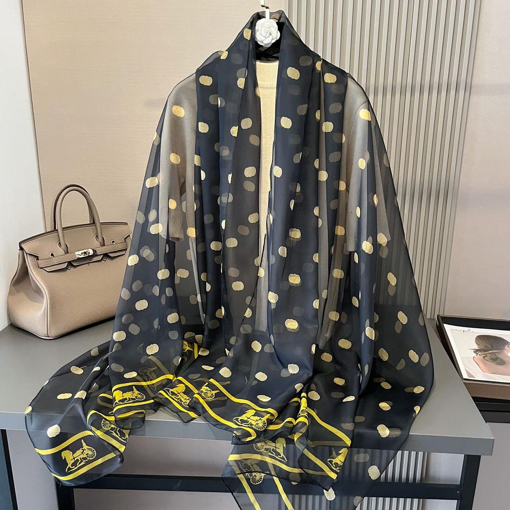 Schal für Damen mit floralem Print aus weichem Polyester - Vielseitiger Schal, kuschelig & warm, winddicht, perfekt für die Freizeit