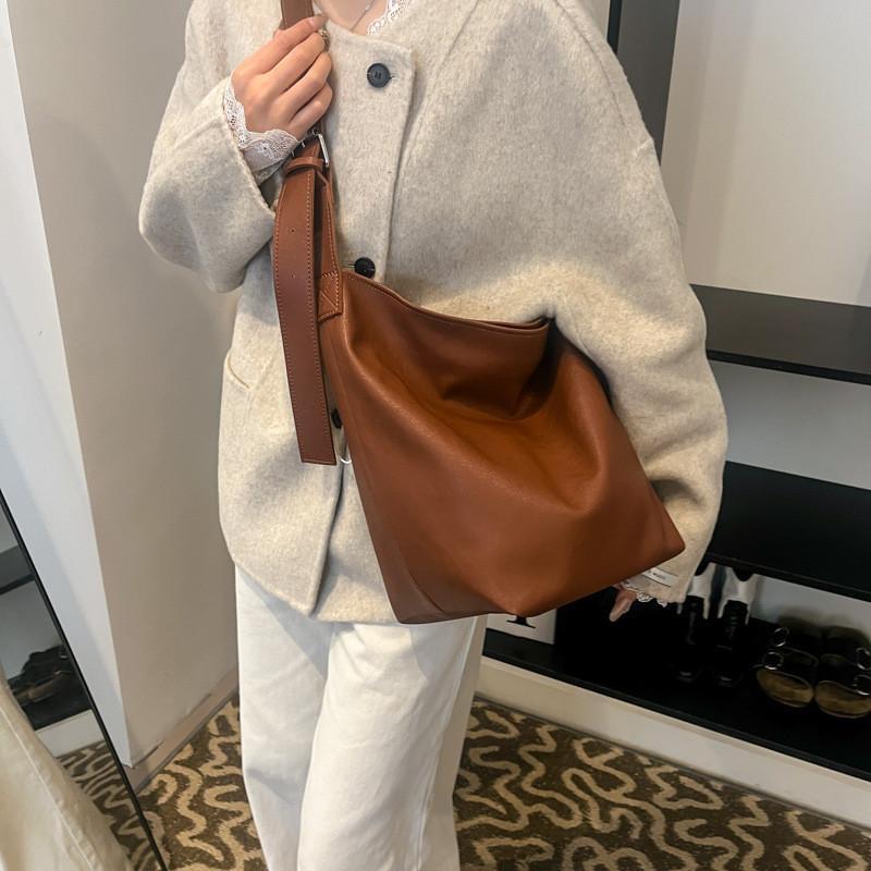 Ielgy Autumn Winter All-Match Large-Capacity Commuter Messenger Bag Shoulder Tote Bag