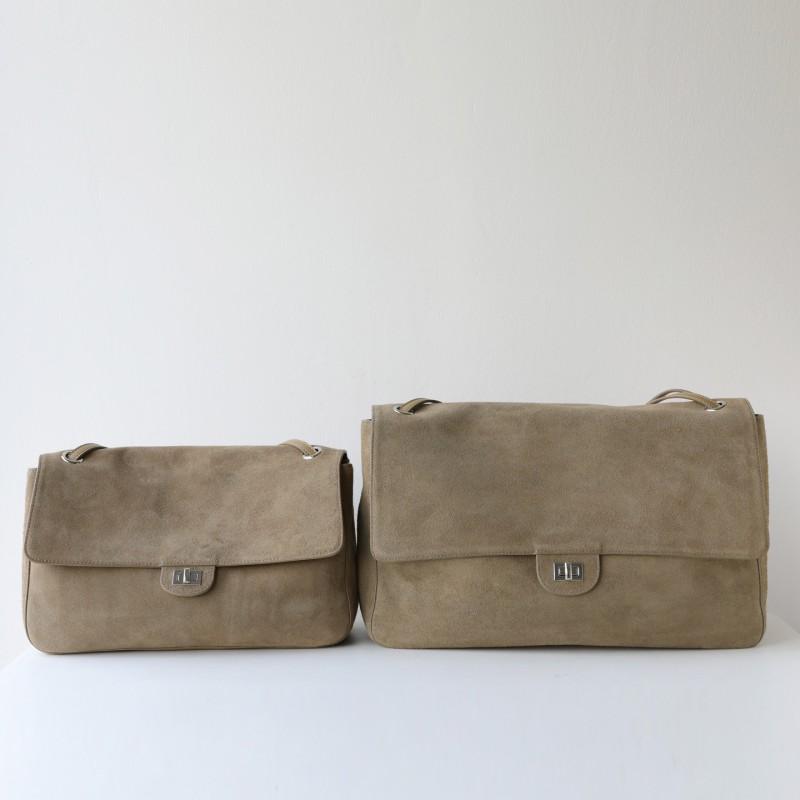 Lielas ietilpības matēta ādas crossbody tote