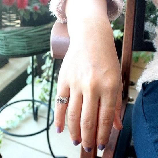 goodvibrations Crown Wing Heart Ring for Women