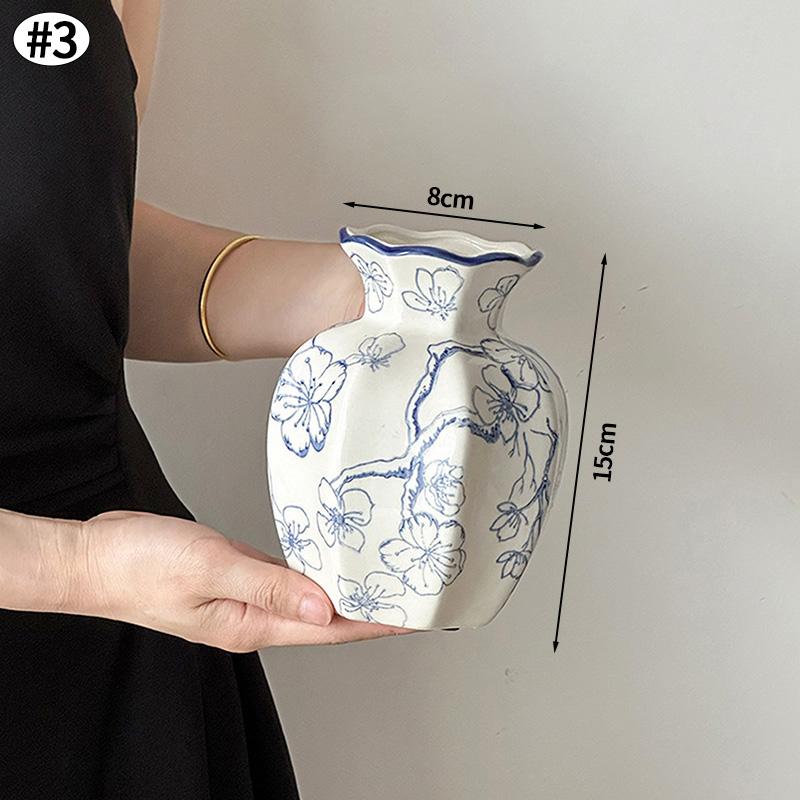 

Antique Chinese Ceramic Vase Handmade Blue and White Porcelain Flower Vases for Home Office Bookshelf Cupboard Table Decor