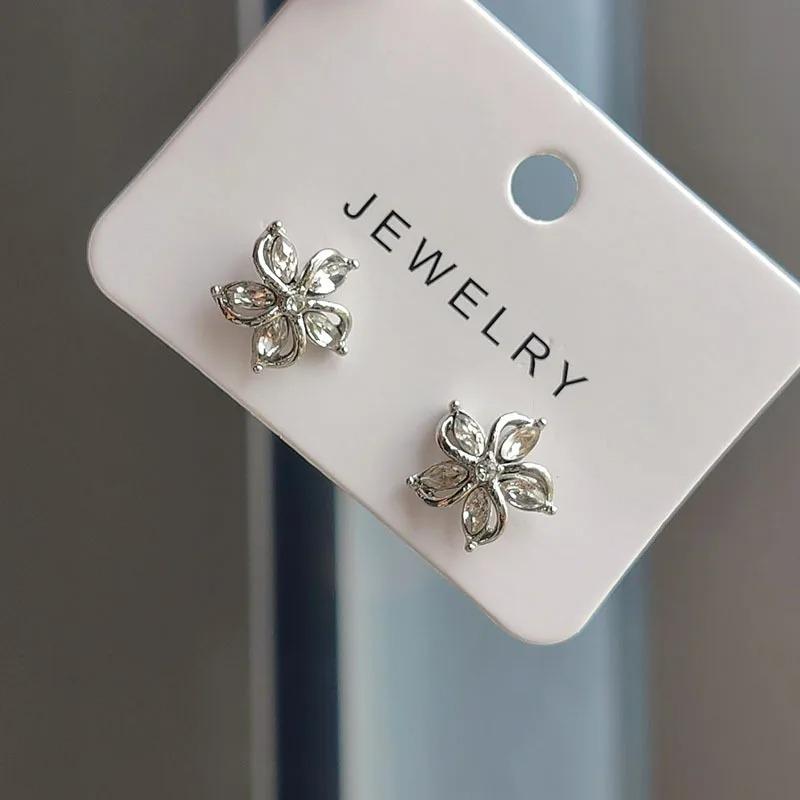 Charm Dainty Flower Stud Earrings for Women Piercing Cartilage Ear Ring Cute Zircon Gold Color Women's Aesthetic  Gift