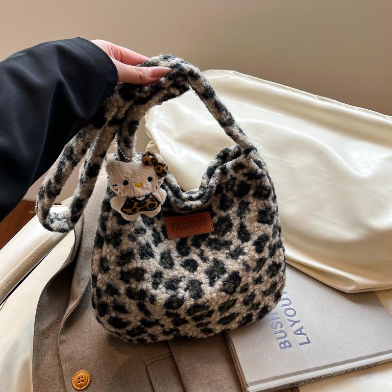 Autumn/Winter 2025 Korean Style Leopard Print Plush Tote Bag - Versatile Shoulder & Crossbody for Women