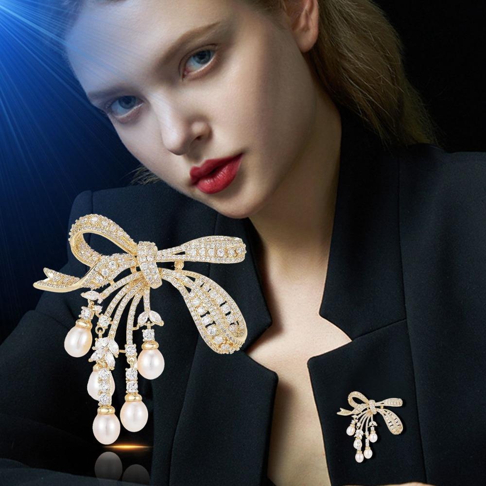 Full of Diamonds Luxury Brooch Heavy Craftsmanship Bowknot Women Lapel Brooch Pearl Tassels Rhinestone Brooch Party Occasions