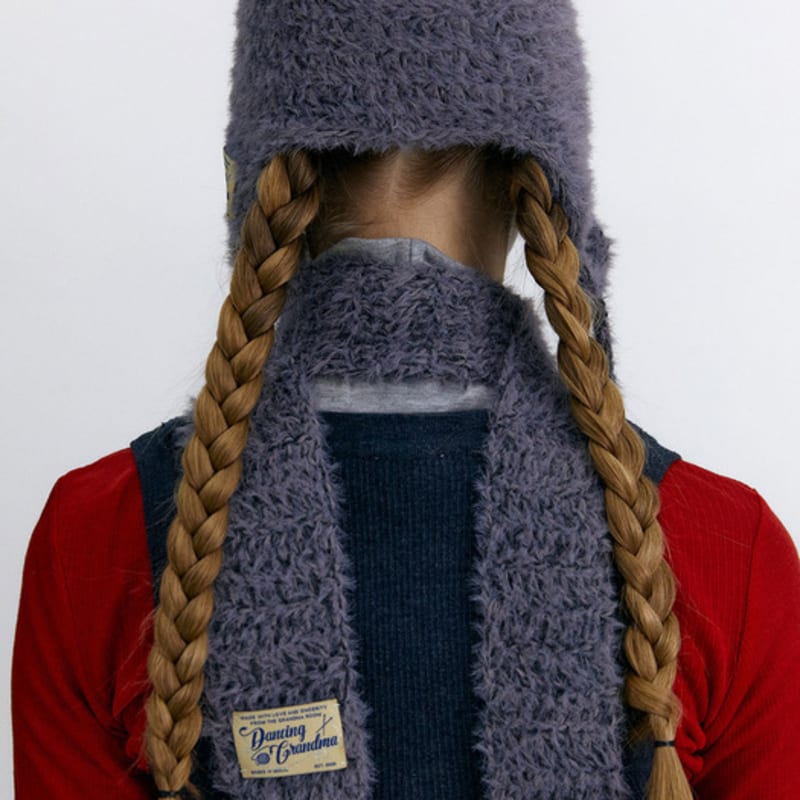 DANCING GRANDMA ANGORA TROOPER : ANGORA GRAY