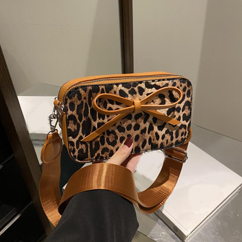 

Personalized Leopard Pattern Shoulder Bag Women Autumn Chic Bow Retro Versatile Single Crossbody Bags Party Handbags