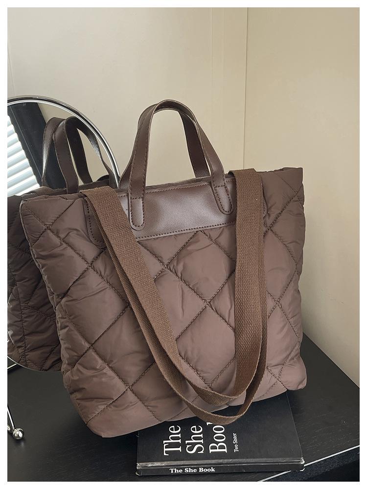 2025 Trendy Argyle Cotton-Padded Women's Shoulder & Crossbody Bag - Versatile, Solid Color Tote