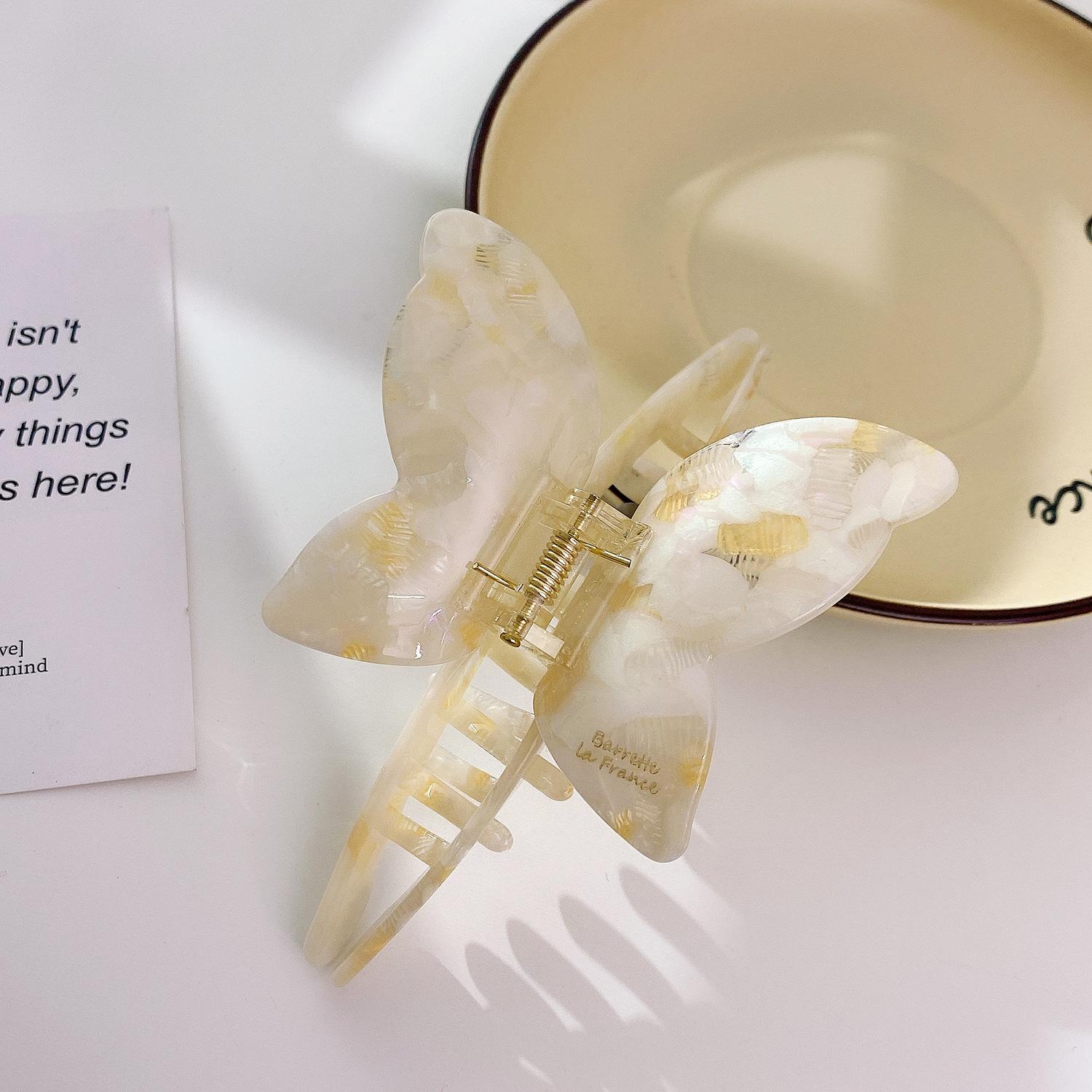 

Acetate Hair Stylish Clip With Charming Butterfly Design For Elegance Effortless White Yellow