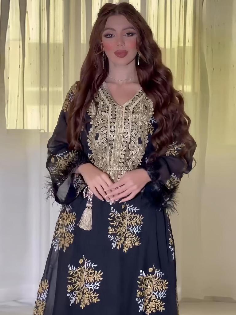 Middle Eastern Embroidered Muslim Women's Dress