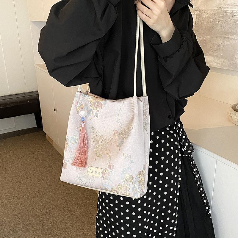 Women's bag Underarm bag Premium underarm bag 2025 New embroidery bucket bag Fashion shoulder bag