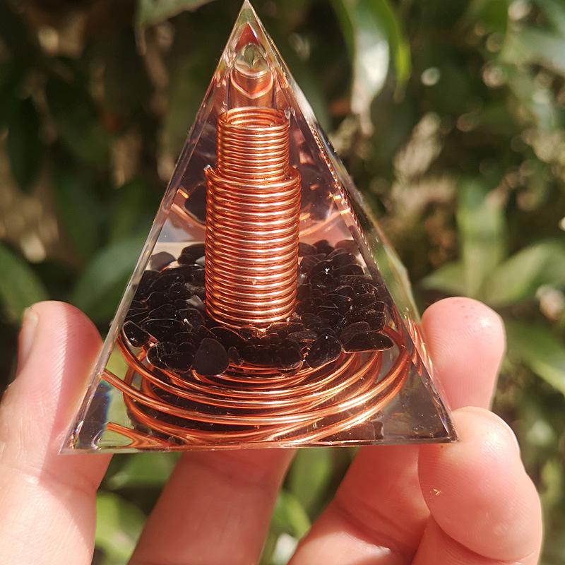 Crystal Crushed Stone Spiral Pyramid Handmade Home Decor Craft