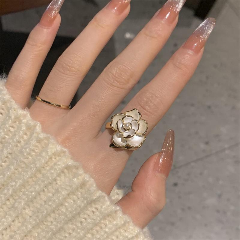 New Pearl White Rose Flower Open Ring Women Personality Fashion Exquisite Simple Ring Wedding Jewelry Birthday Gift