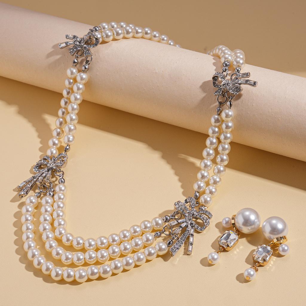 Diamond imitation pearl beaded bow multi-layer necklace baroque elegance necklace