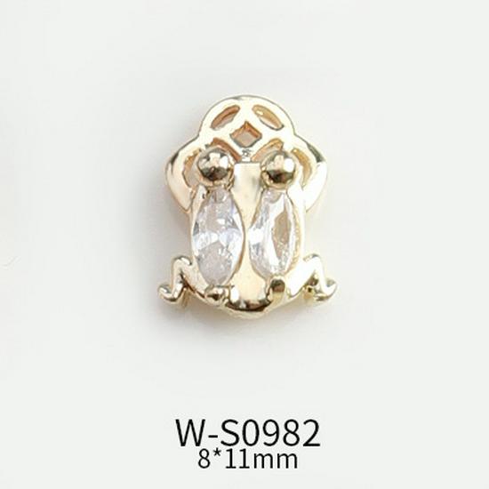 Festive Chinese Style Manicure: Lucky Bag Zirconia Ornaments with Golden Toad, Yuanbao, and Money Character Press-on Nails