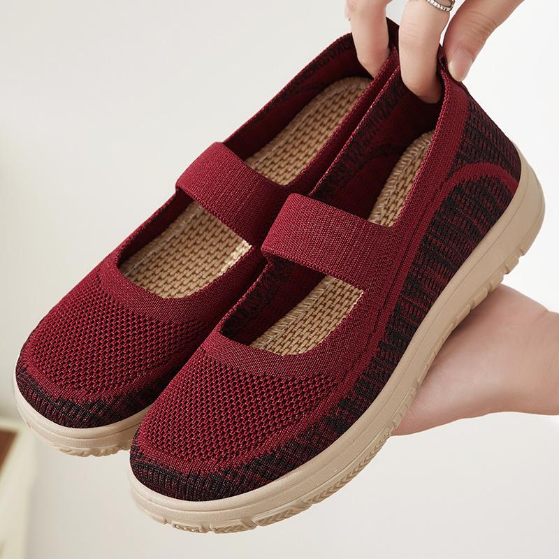 Old Beijing cloth shoes women's summer new shoes women's versatile breathable one-pedal women's shoes soft sole not tired mother shoes