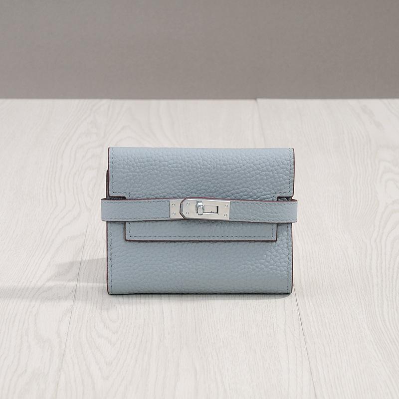 Portofel Nou din Piele de Vacă 2025 Portofel Scurt pentru Femei Multifuncțional Pliabil cu Trei Pliuri Geantă pentru Carduri Piele