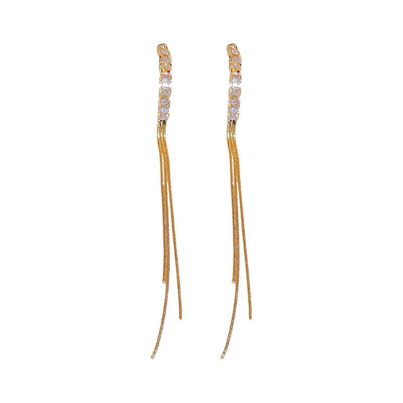 Gold-Plated Silver Zircon Tassel Earrings: Fashionable, Versatile, Luxury Commuter Earrings for Women.