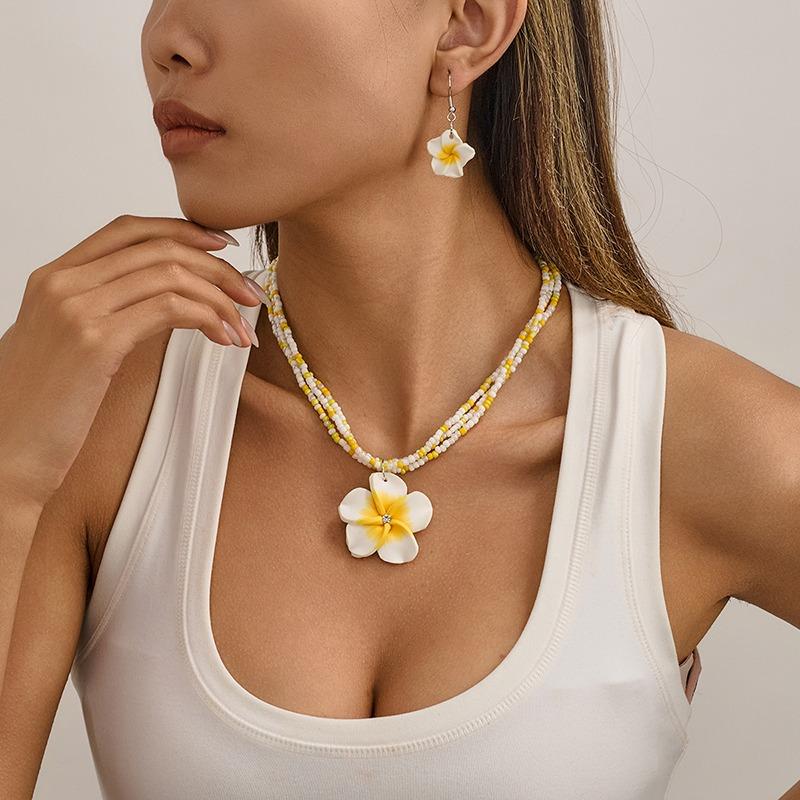 

Exquisite Ladies Jewelry Set Cute Fashion Seaside Beach Colorful Flower Earrings Girls Sweet Elegant Wax Rope Braided Necklace білий