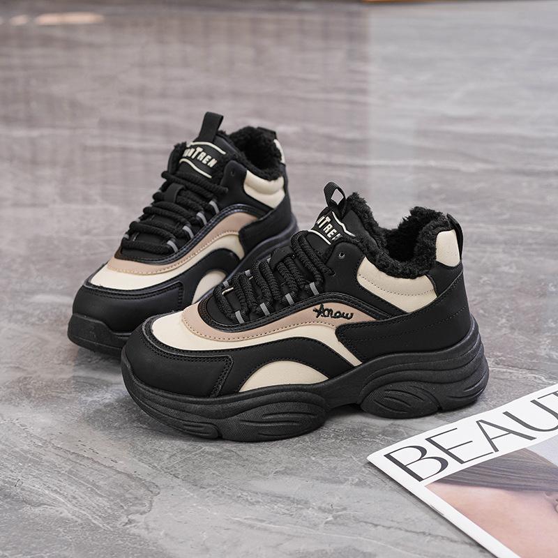 Winter Women's Casual Sports Shoes 2026 Comfortable Anti Slip Outdoor Fashion Retro Warm Plush Vulcanized Shoes Zapatos Mujer