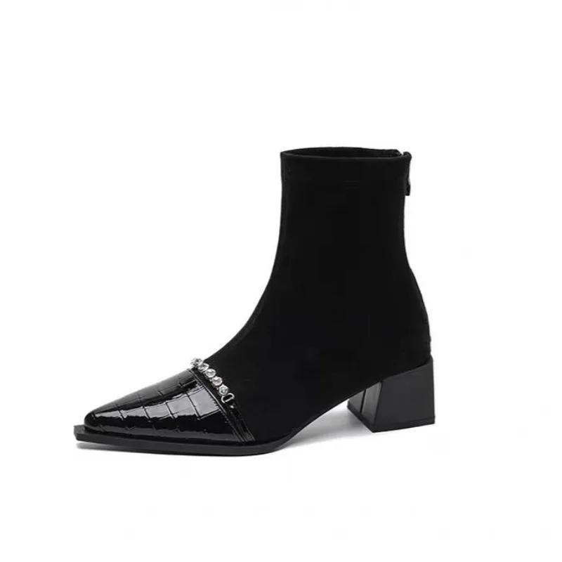 Mode Neue Damenmode Spitzzehen-Stiefeletten 2025 Bequem Reißverschluss Designer Schuhe Damen Frühling und Herbst Plateau Elegante Stiefel