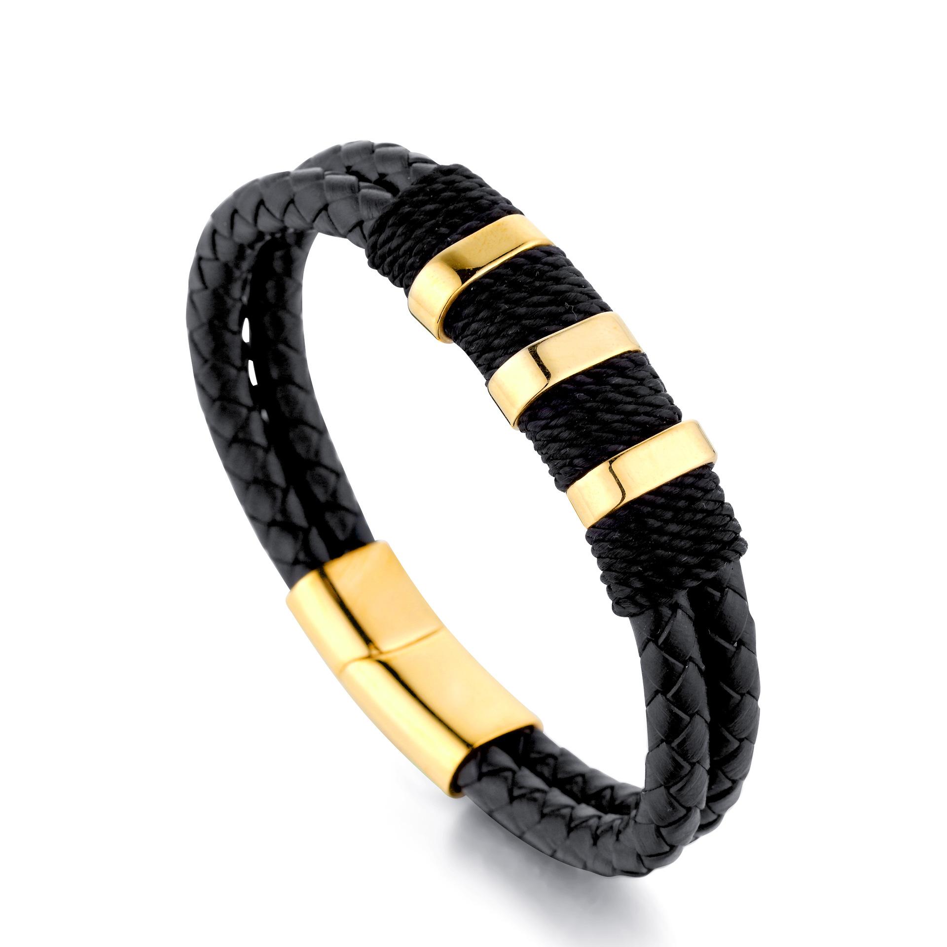 Handwoven Multi-layer Men s Leather Bracelet Stainless Steel Leather Rope Bracelet Fashion Daily Jewelry Gift Accessories
