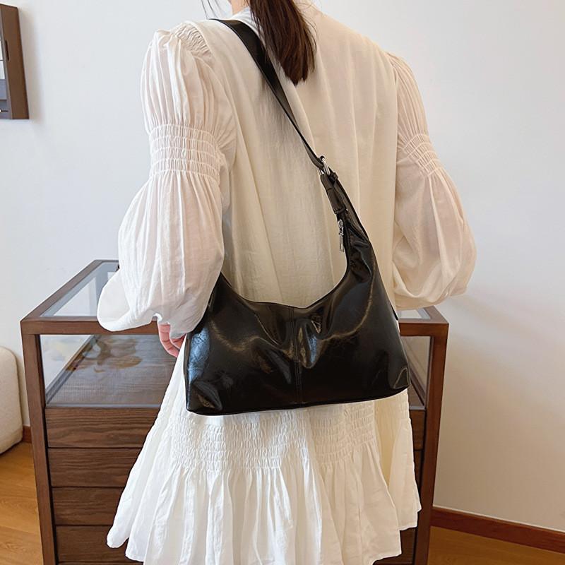 Trendy Street Style Large Capacity Pu Crossbody Bag Fashionable Minimalist Tote Handbag