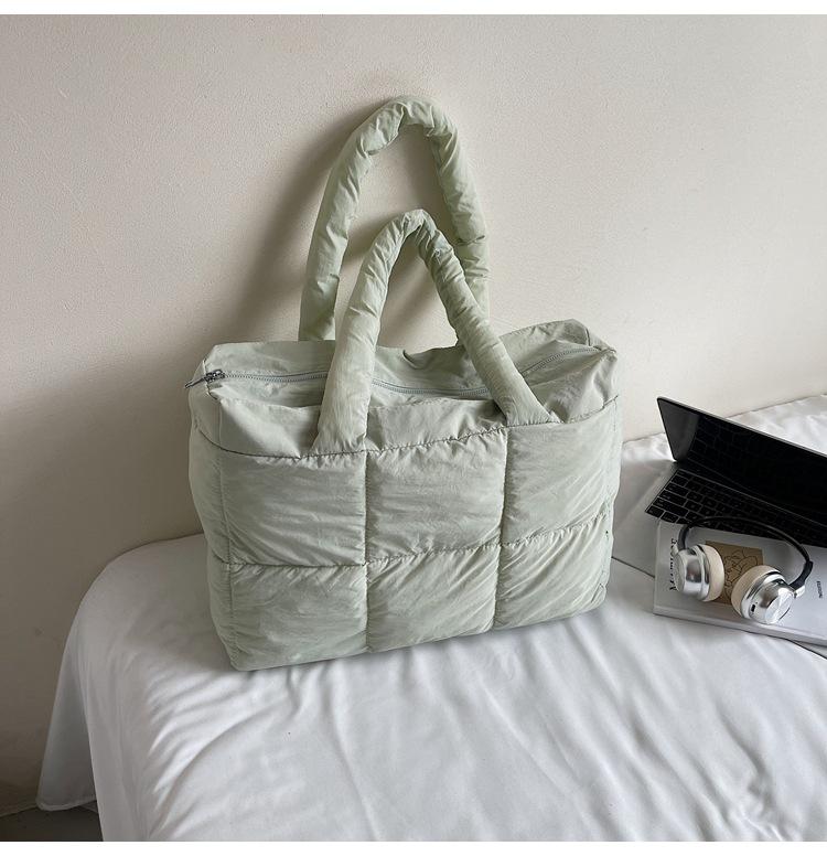 

Корейская версия сумки через плечо подмышку женская 2025 новая универсальная повседневная хлопковая сумка большой вместимости портативная сумка-тоут светло-зеленый