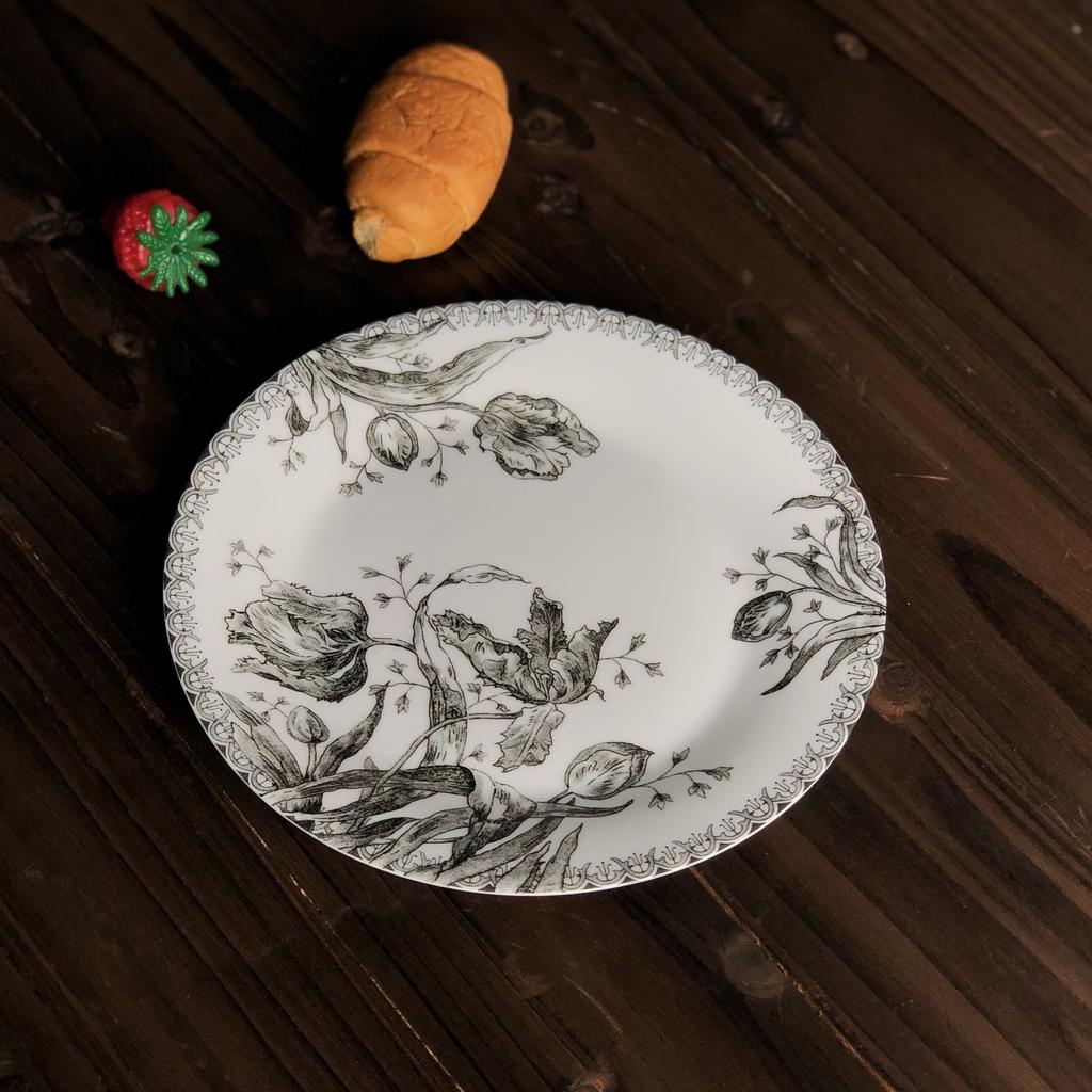 French Vintage Dining Plate Black Tulip Plate Household Ritual Set Western Food Dessert Cake Plate Afternoon Tea Cake Plate