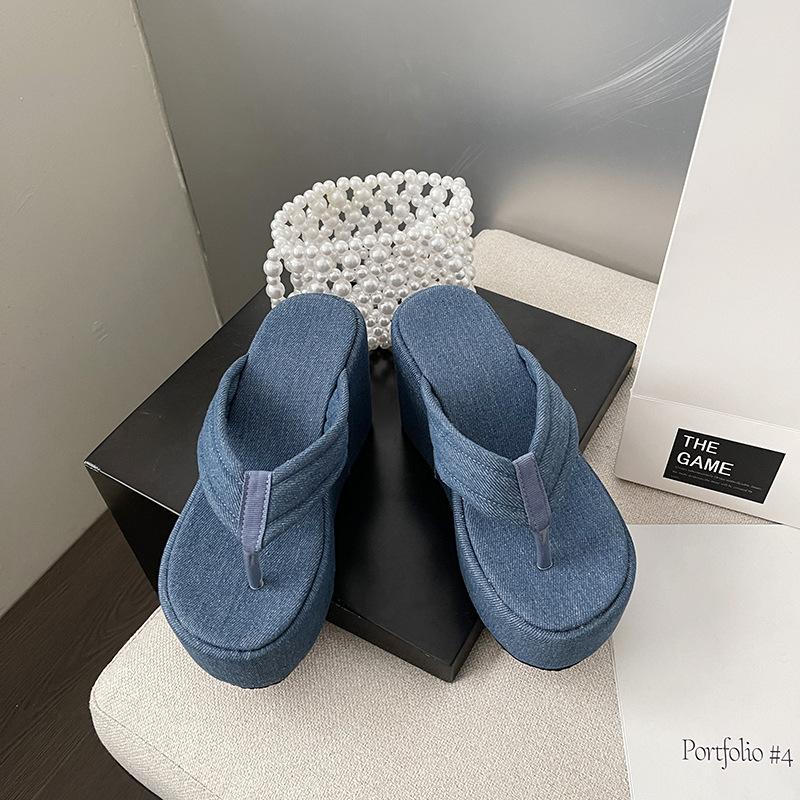 

Джинсовые шлепанцы на танкетке женские летние новые удобные на толстой подошве-маффин женские сандалии больших размеров 38 синий