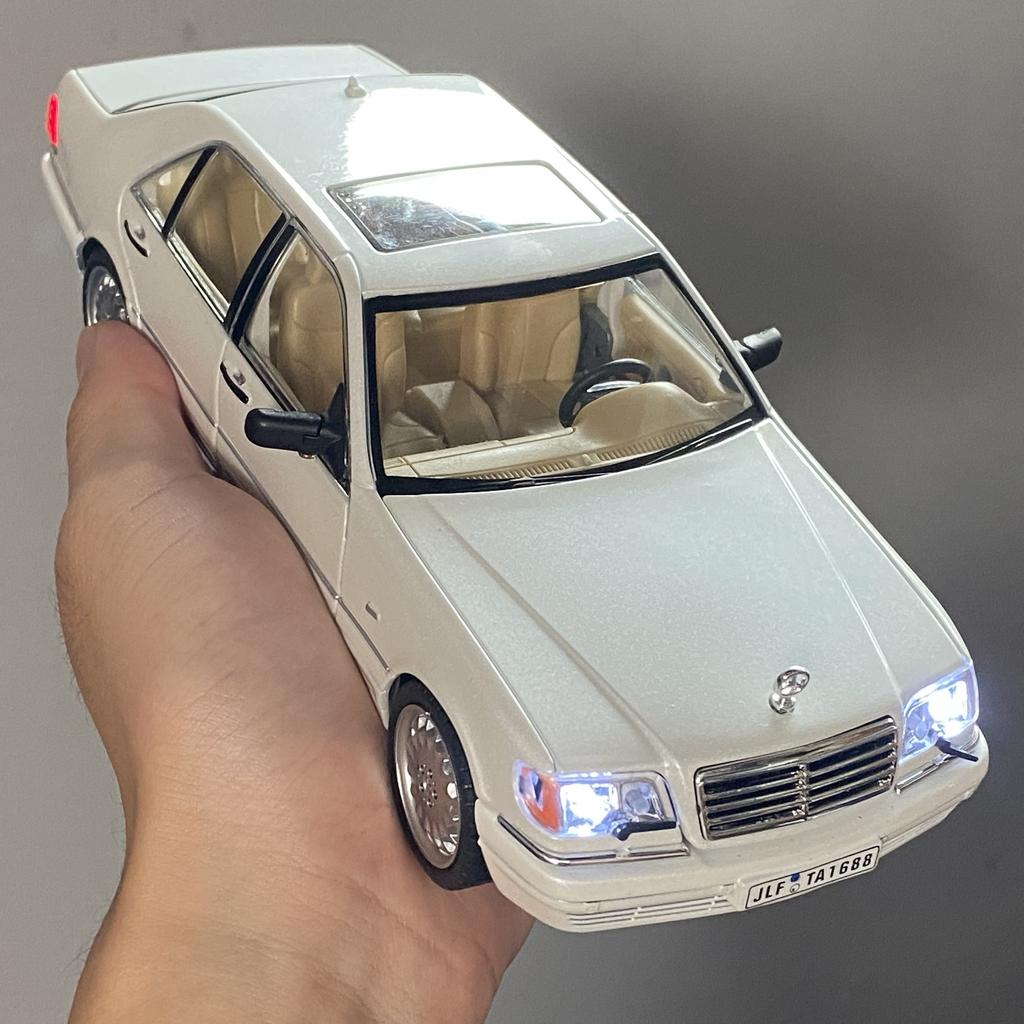 1:24 Mercedes Benz S W140 320SEL luxury cars Alloy Metal Diecast Model Car Sound And Light Pull Back Birthday Present For Child