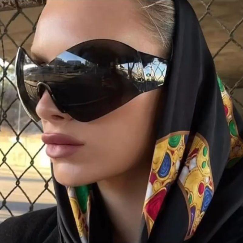 Oversized Rimless Sunglasses for Women One Piece Fashion Brand Cyberpunk Mask Butterfly Sun Glasses Lady Retro 2000's Big Goggle