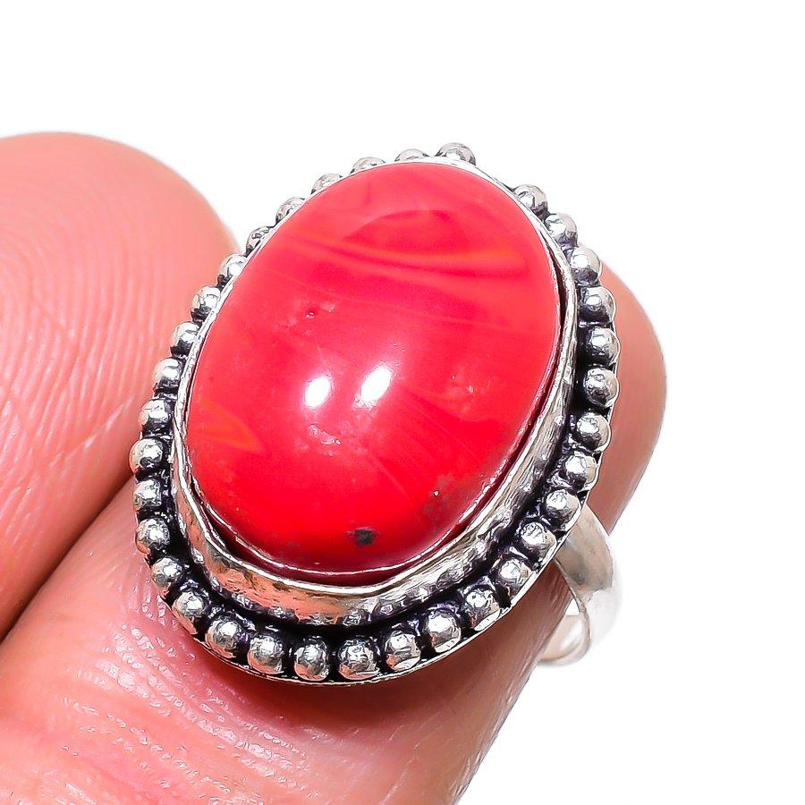 

Кольцо из серебра 925 пробы с натуральным красным кораллом, размер 7 D9w74