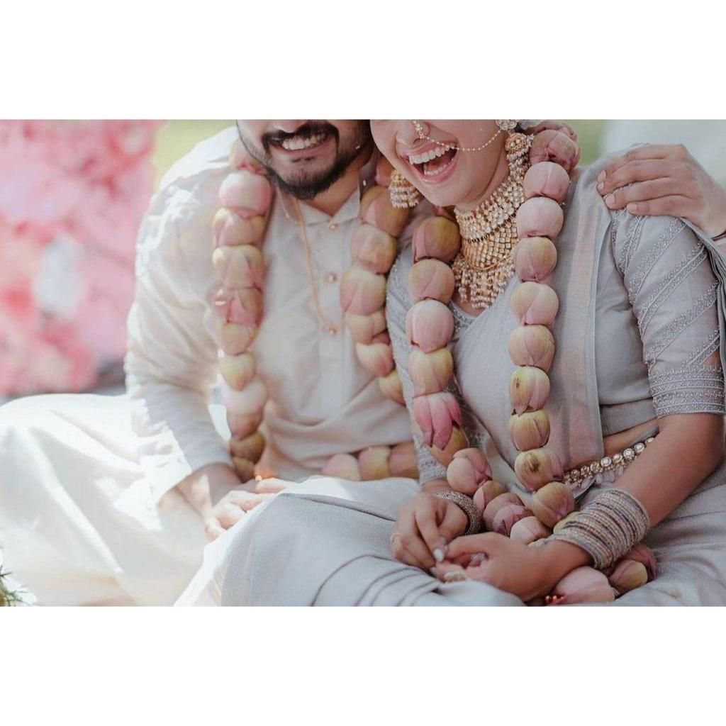 Stylish Wedding Sarre for Women ,Blouse (Need To Be Stitched As Per Size And Fit)