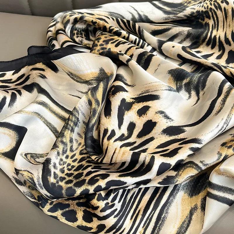 Korean Style Fashion Leopard Print Silk Scarf Women'S Sunscreen Beach Towel Holiday Shawl Silk Simulation Neck Warmer