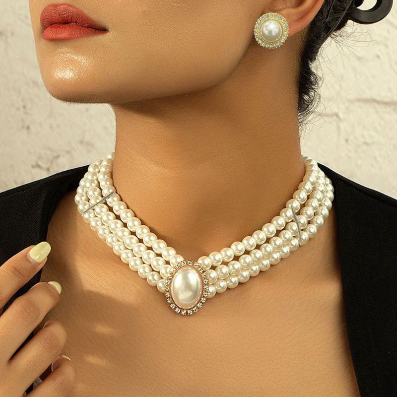 Elegant Luxury Pearl Necklace & Earring Set for Women золотой
