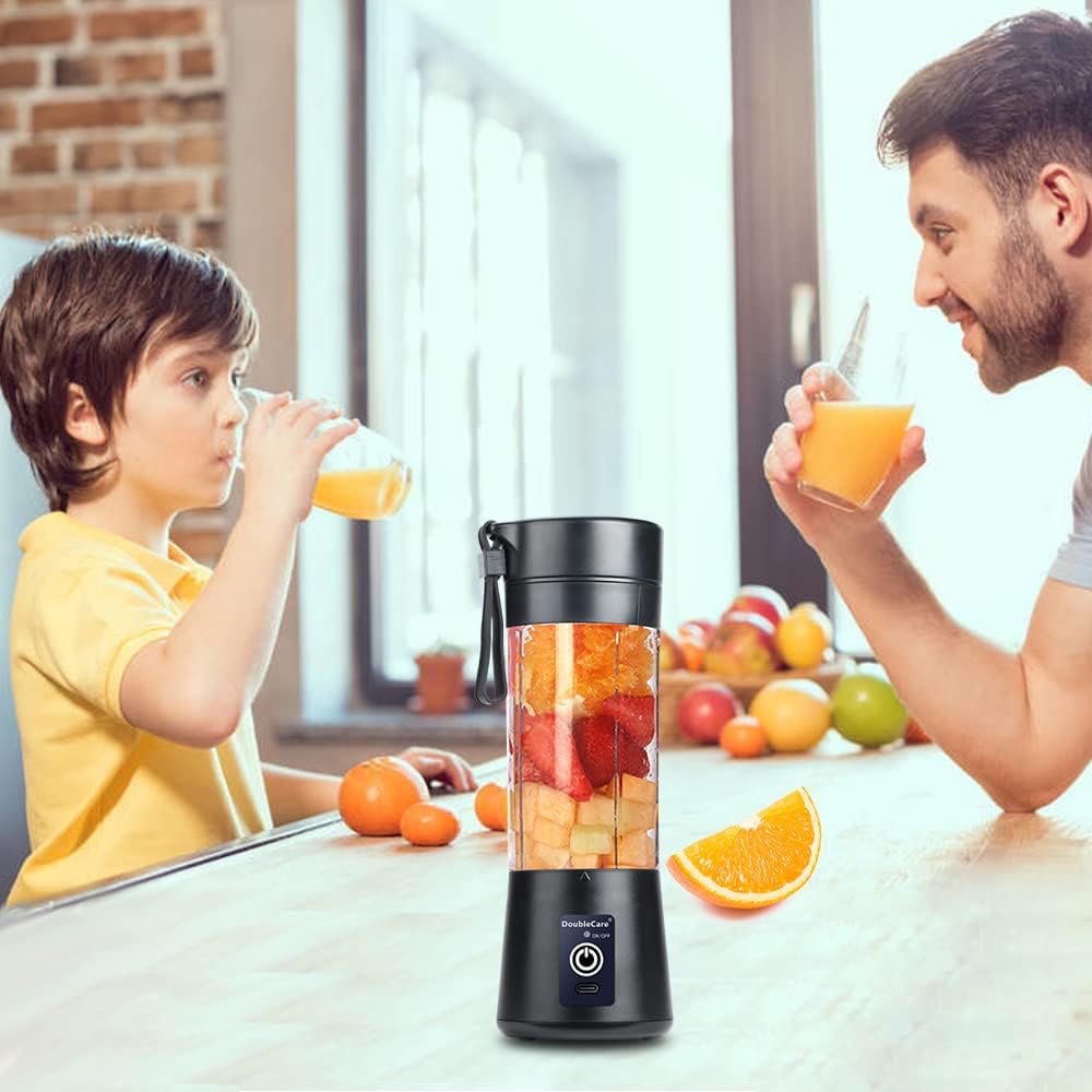 Electric USB Mini Juicer Blender For Shakes and Smoothies, Juice, Six Blades Great for Mixing,Black