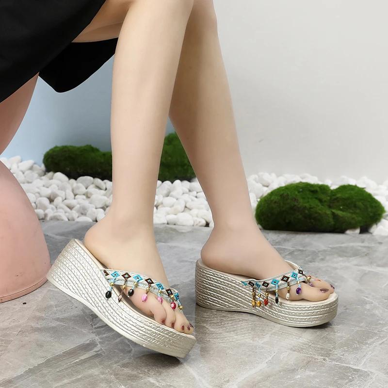 Fashion 2025 Fashion Ethnic House Slippers Platform Rubber Flip Flops On A Wedge High-Heeled Shoes Lady Luxury Slides Hawaiian Designer