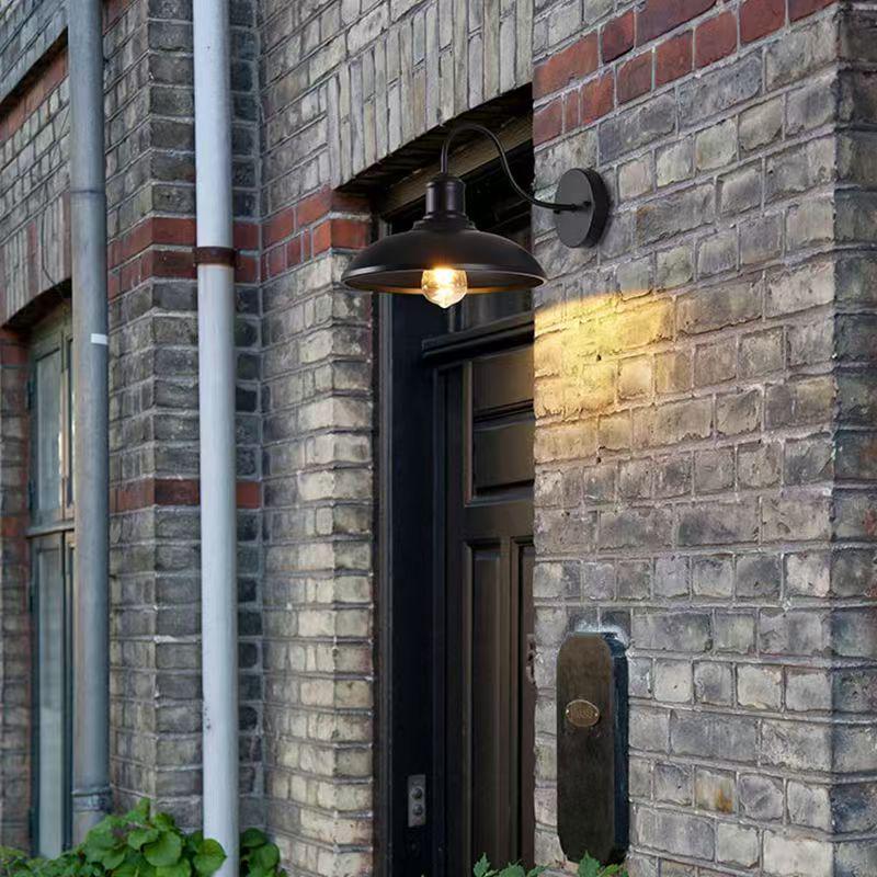 Retro American Waterproof Outdoor Wall Lamp for Entryways and Balconies