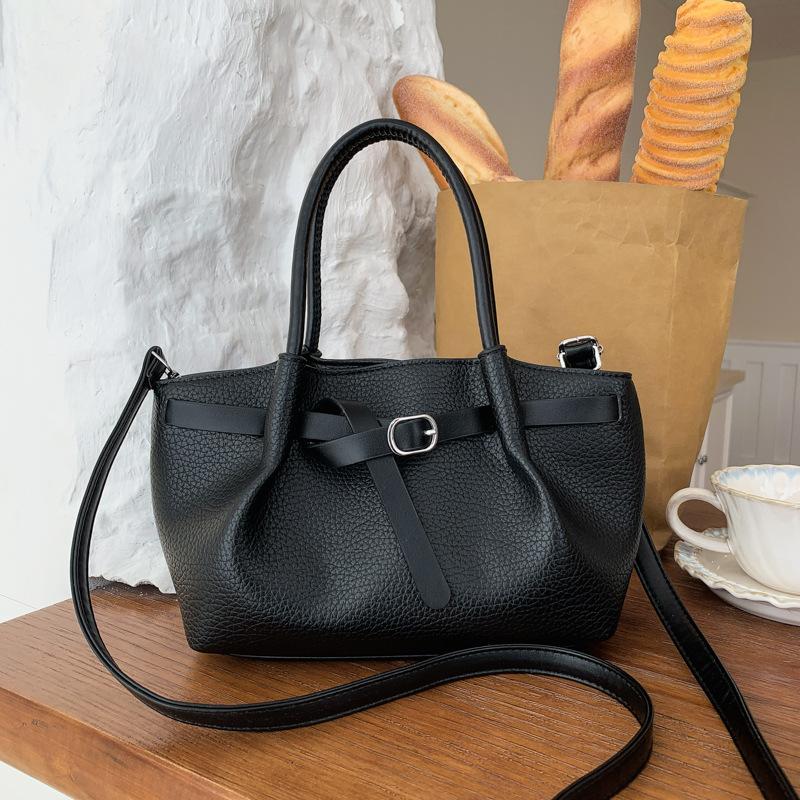 Cool Small Bag, Fashionable Crossbody Bag, Exquisite Handbag with A Bucket Shape, Small Tote Bag