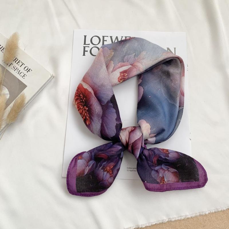 Square scarf new neck scarf scarf small shawl travel bag headscarf versatile cashew flower silk scarf