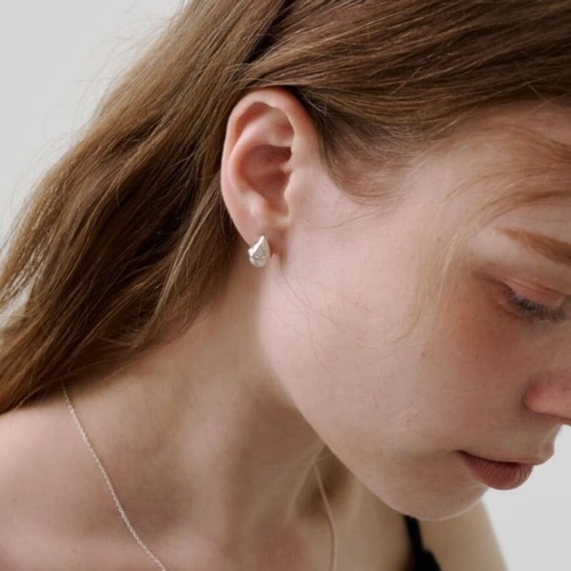 salted Arte pearl earring